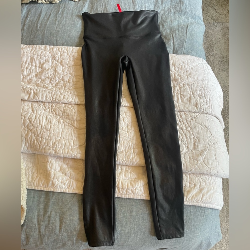SPANX faux leather leggings, black.
